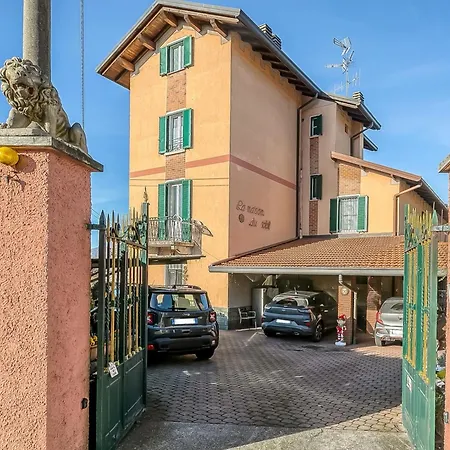 Bee Apartment: Luino Lakeside With Outdoor Dining - Happy Rentals Apartamento *