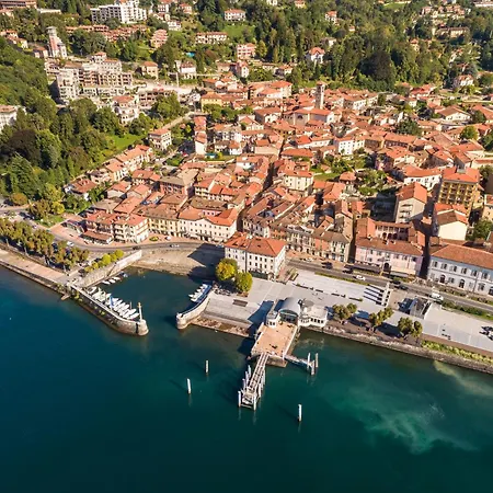 Bee Apartment: Luino Lakeside With Outdoor Dining - Happy Rentals *